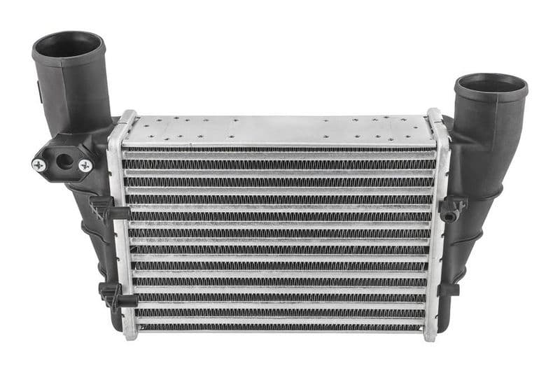 Intercooler Radyatoru (VW Passat 97-00 Audi A4 95-01 A6 98-05) Afn-Avg-Aeb-Apu — Foto