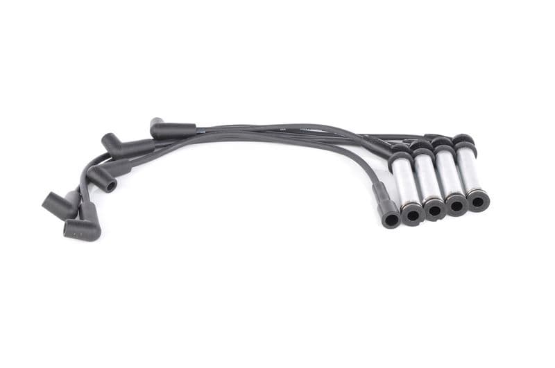 BUJİ + BOBİN KABLO TAKIMI (SİLİKON SET) OPEL ASTRA F-VECTRA A-ASCONA C-KADETT E 1.4-1.6i 8V NZ-NV-SV — Resim