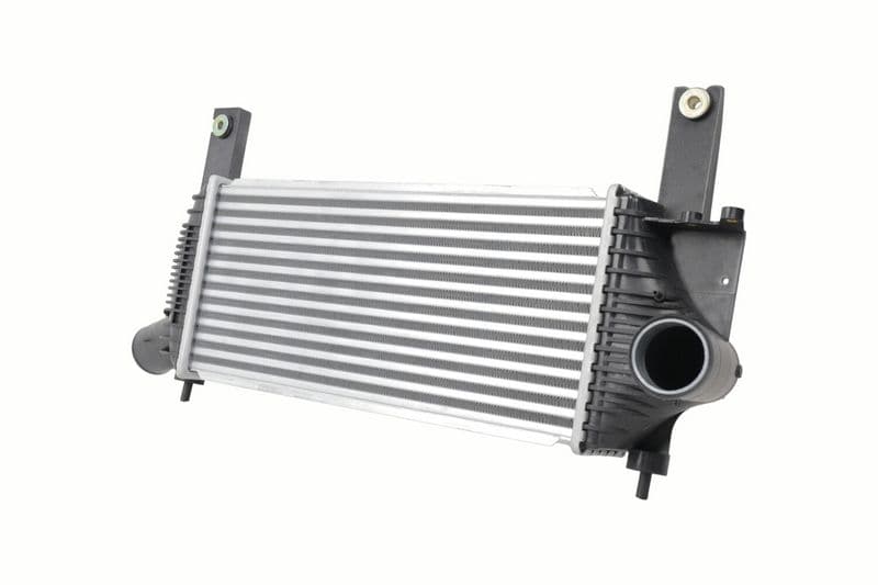 Turbo Radyatoru Intercooler Nissan Navara Pathfinder 2.5 DCI 4WD 2005 — Foto