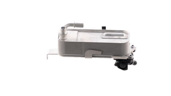 Otomatik Sanziman Yag Sogutucusu BMW N13 N20 N26 F20 F22 F30 F32 F34 F36 Termostatli — Resim